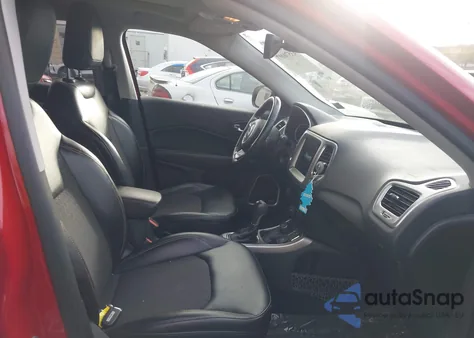 2018 Jeep Compass Latitude 4X4 from USA, damaged, VIN 3C4NJDBB9JT264783